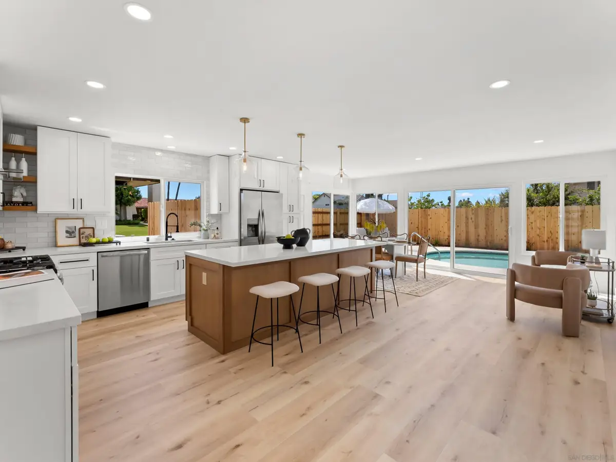 11095 Delphinus Way, San Diego, CA 92126 - #1