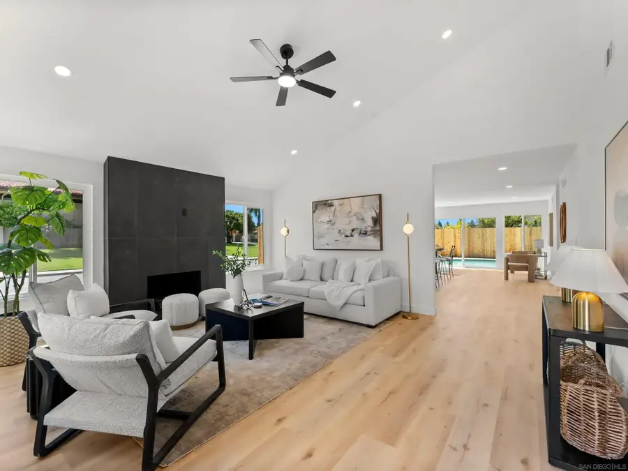 11095 Delphinus Way, San Diego, CA 92126 - #2