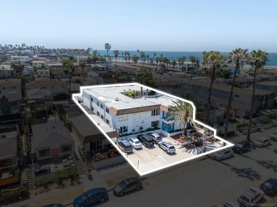 5049 Cape May Ave, San Diego, CA 92107 - #3