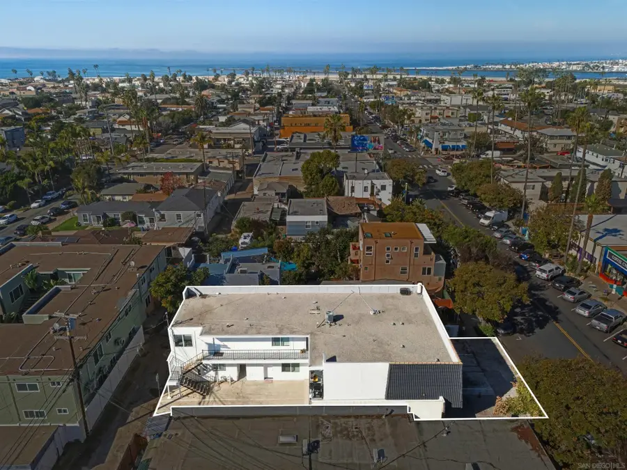 4843-4845 Voltaire St, San Diego, CA 92107 - #3