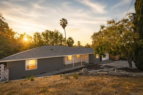 9365 Carmichael Dr, La Mesa, CA 91941