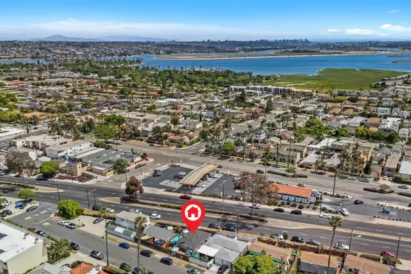 2050-2052 Balboa Ave, San Diego, CA 92109