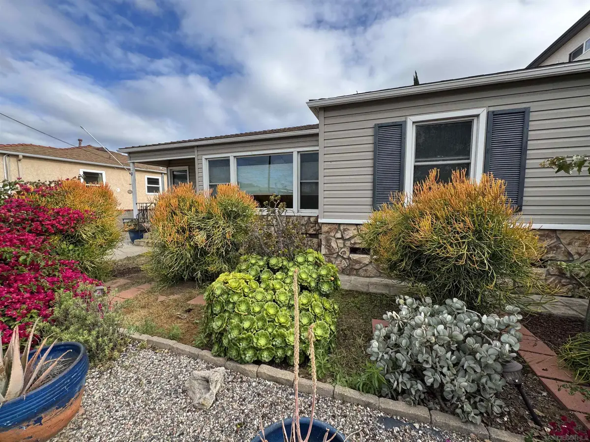 6233 Stewart, San Diego, CA 92115 - #1