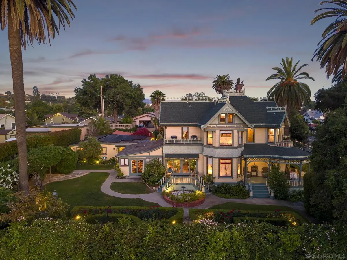 700 S Juniper, Escondido, CA 92025 - #1