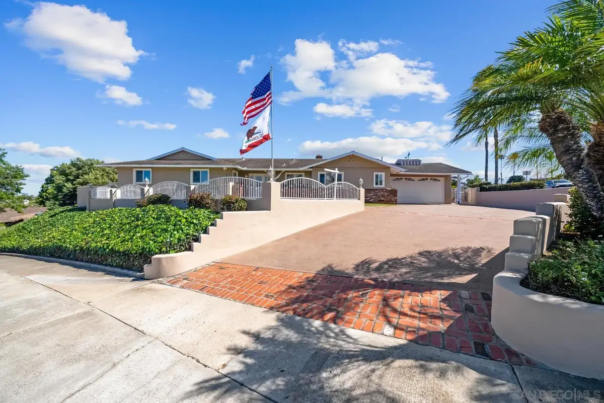 1261 Catalina, San Diego, CA 92107 - #1