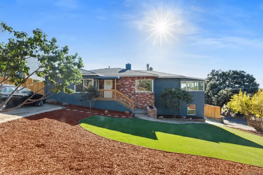 4205 Mason St., San Diego, CA 92110 - #2