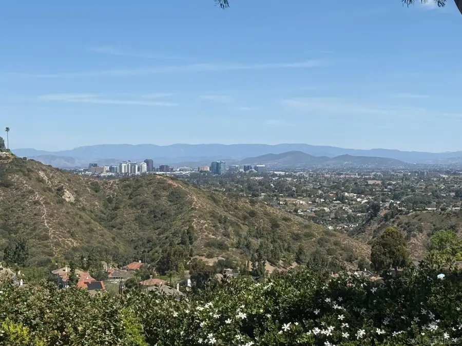 5877 Soledad Mountain Road, La Jolla, CA 92037 - #3