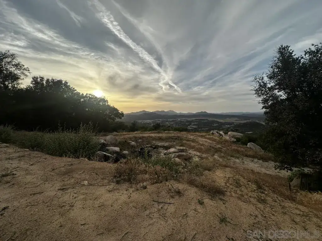 1088 Barona #1088, Lakeside, CA 92040 - #1