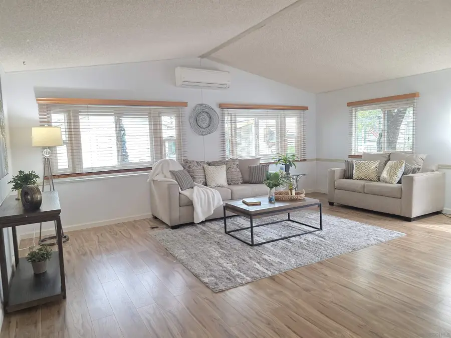 4832 Old Cliffs Rd, San Diego, CA 92120 - Image #3