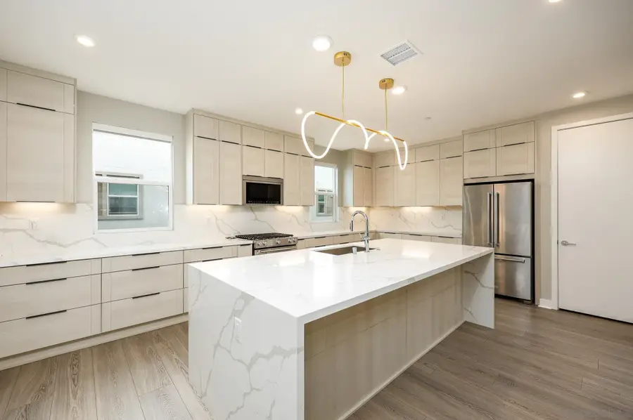 2641 Everly Dr, San Diego, CA 92108 - #3