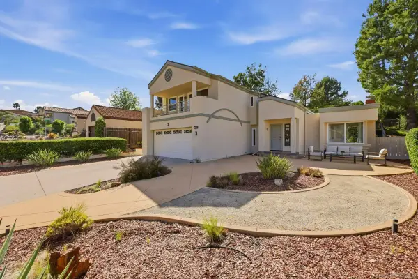 17876 Aguamiel, San Diego, CA 92127