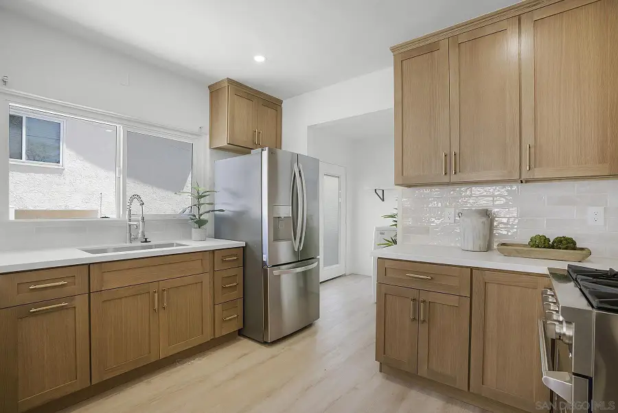 3296 Talbot, San Diego, CA 92106 - #3