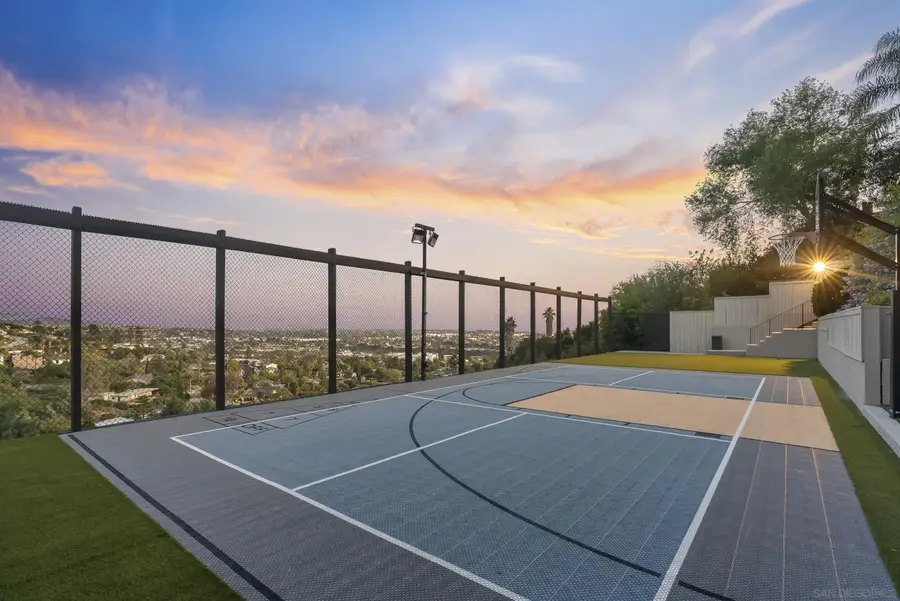 6387 Dwane Ave, San Diego, CA 92120 - #2