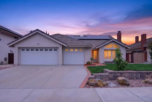 45730 Hopactong, Temecula, CA 92592