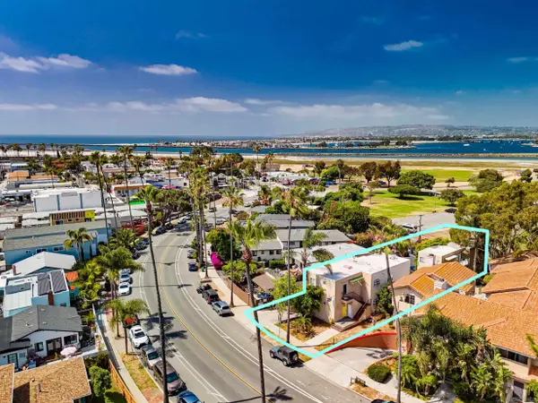 4934-36 W Point Loma Blvd, San Diego, CA 92107
