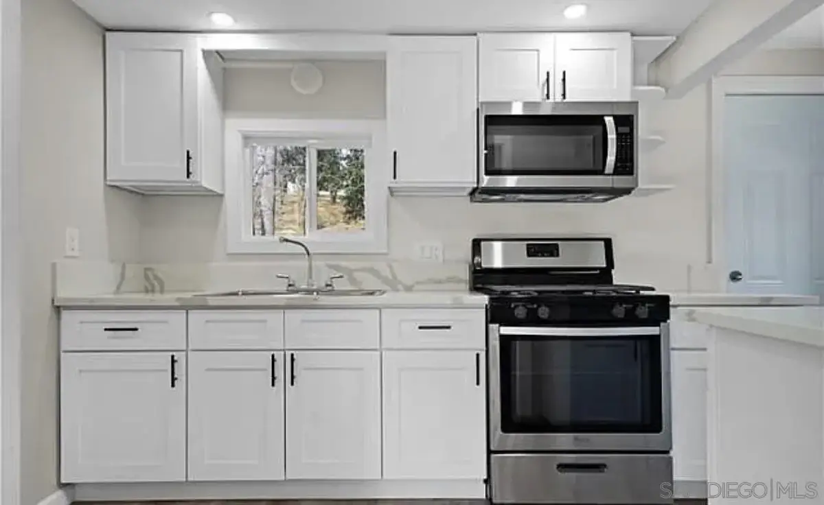 201 Hillside Spur, Cedar Glen, CA 92321 - #1