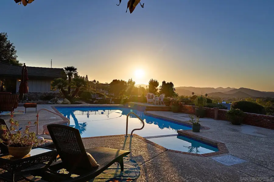 17505 Corte Lomas Verdes, Poway, CA 92064 - #2