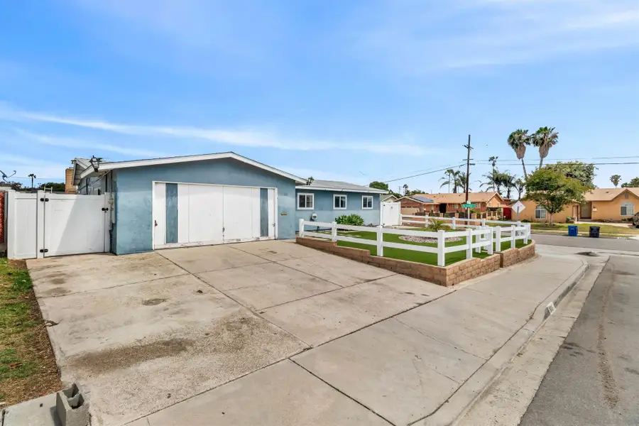 901 Saint George Ct, Spring Valley, CA 91977 - #2