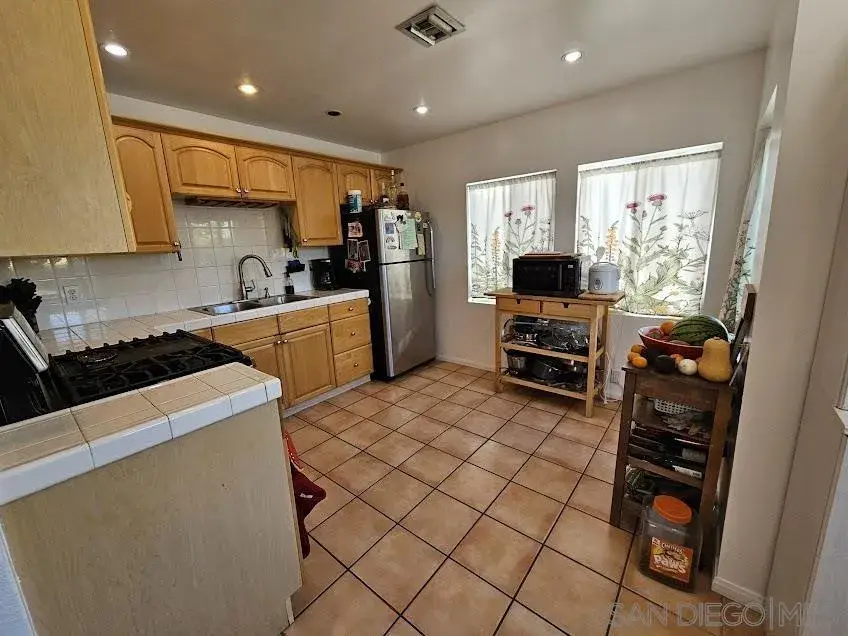 4076 Manzanita Dr, San Diego, CA 92105 - #3