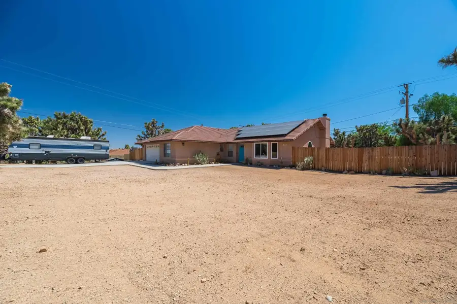 8361 Amador Avenue, Yucca Valley, CA 92284 - #2