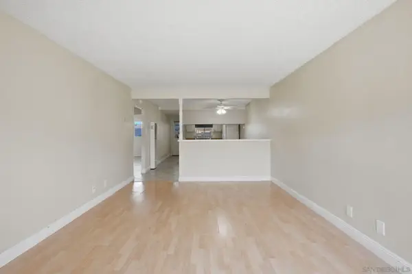 2012 E Mission Ave #11, Escondido, CA 92027