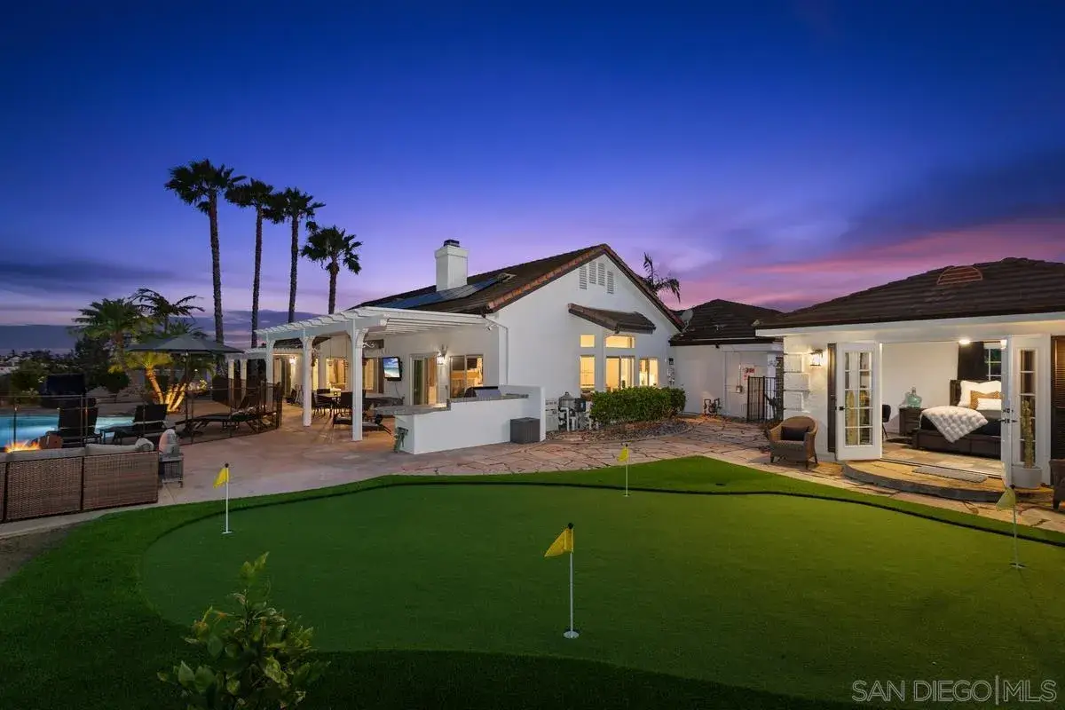 1744 Arbolita Ln., Fallbrook, CA 92028 - #1