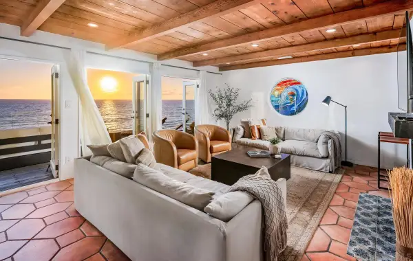 629 Fourth St, Encinitas, CA 92024