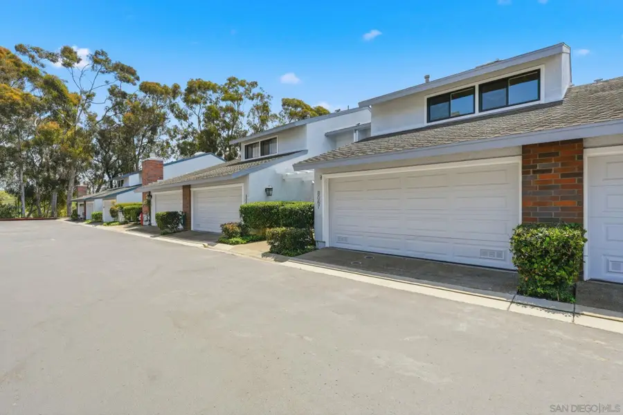 8067 Caminito Mallorca, La Jolla, CA 92037 - #3