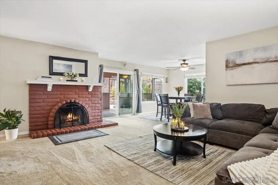 267 Hannalei Dr, Vista, CA 92083 - #3
