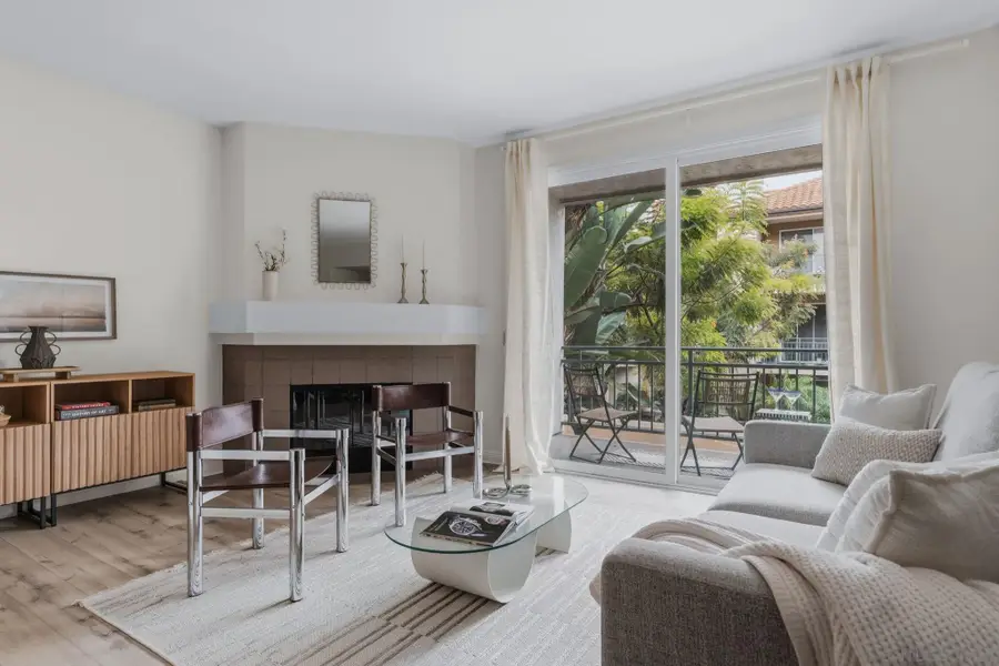 2150 Camino De La Reina #216, San Diego, CA 92108 - #3