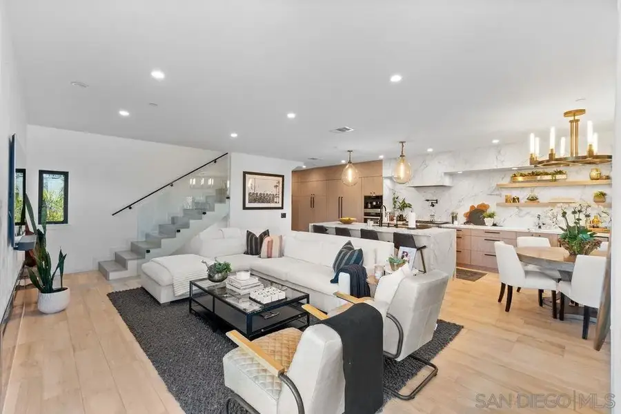 3301 Lincoln, Carlsbad, CA 92008 - #3