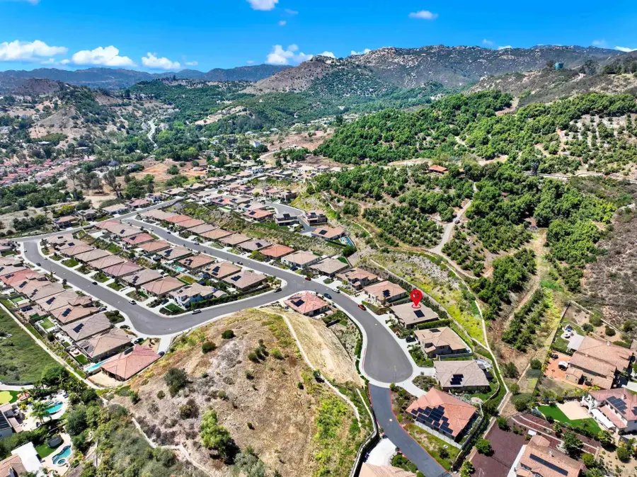 2496 Newgrove Pl, Escondido, CA 92027 - #2