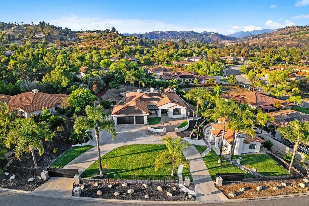 3724-26 Cedar Vale Way, Fallbrook, CA 92028 - #1