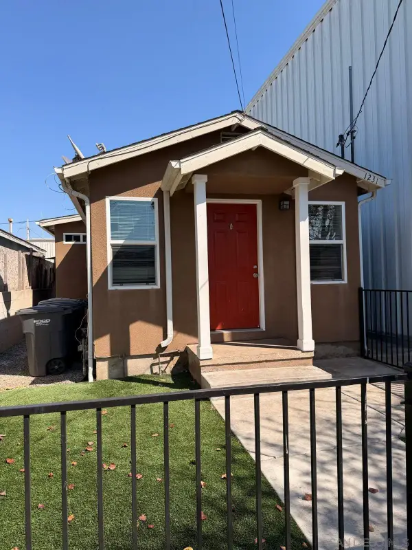 1231-33 Hoover Ave, National City, CA 91950
