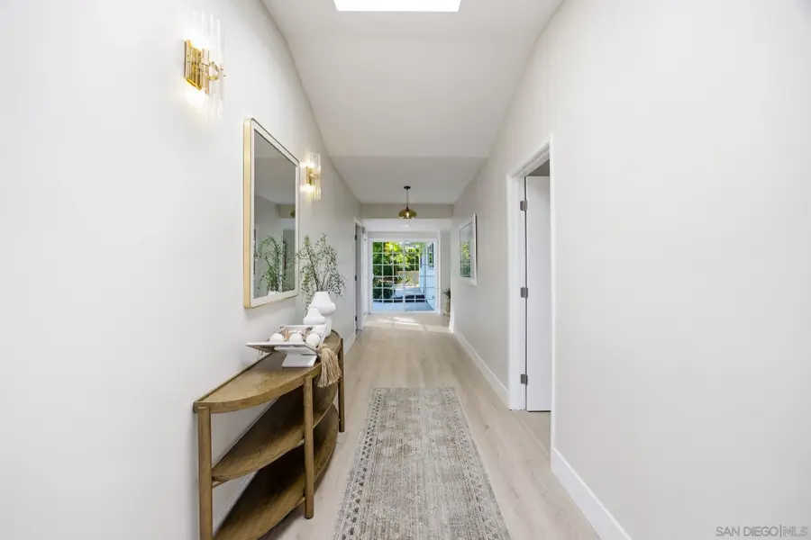 7202 Via Capri, La Jolla, CA 92037 - #3