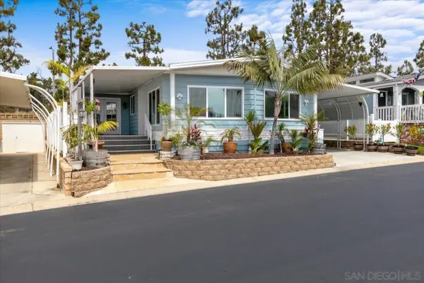 7326 San Bartolo Street #220, Carlsbad, CA 92011