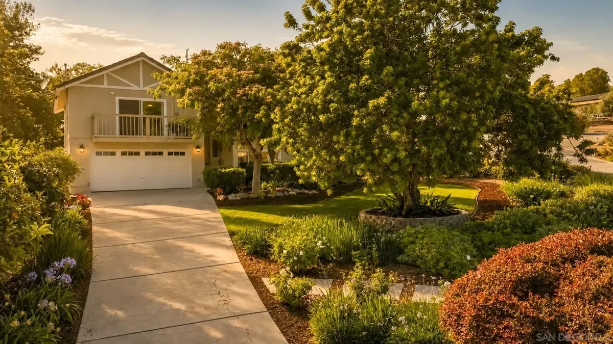 1370 Friends Way, Fallbrook, CA 92028 - #1