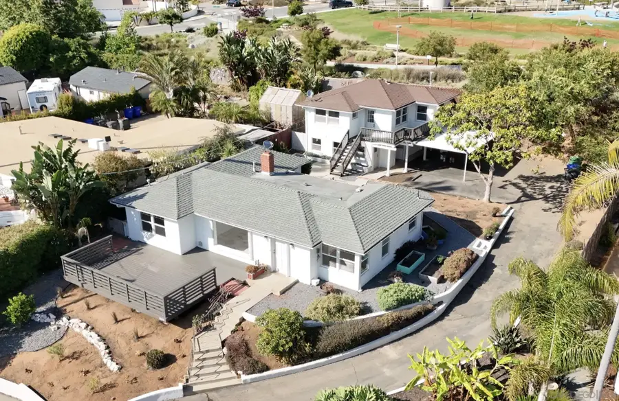 2850 Highland Dr., Carlsbad, CA 92008 - #3