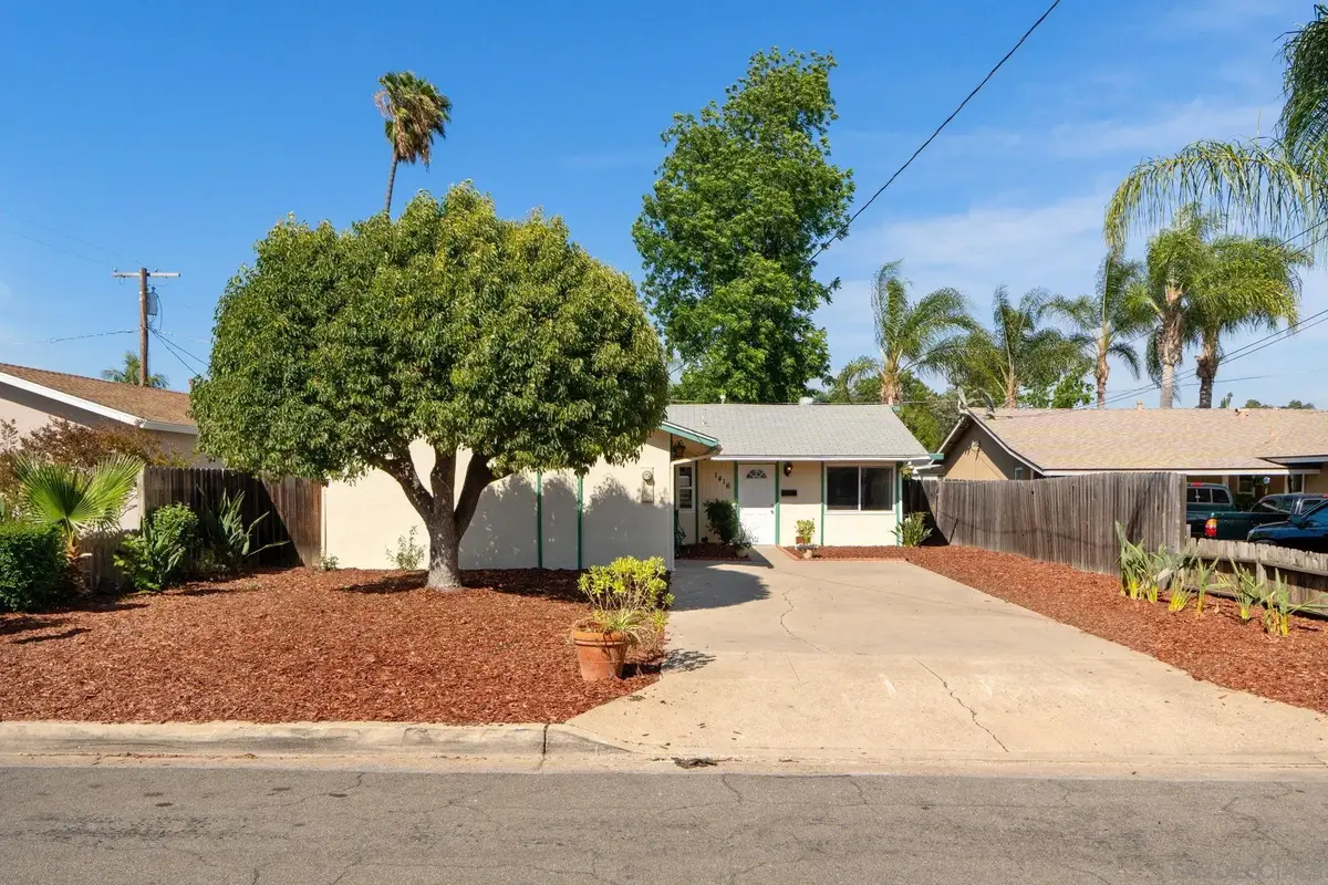 1416 S Maple, Escondido, CA 92025 - #1