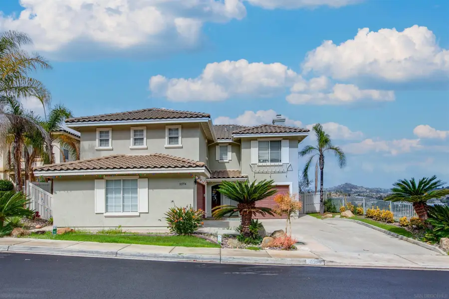 10394 Valley Waters Dr, Spring Valley, CA 91978 - #2