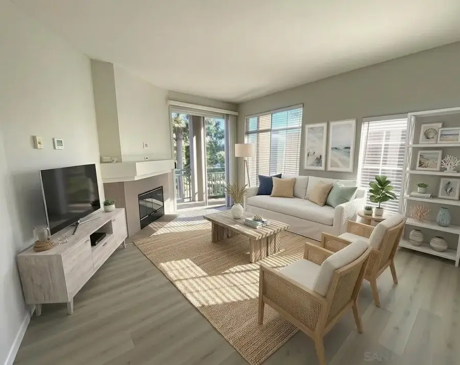 2220 Camino De La Reina #204, San Diego, CA 92108 - #2