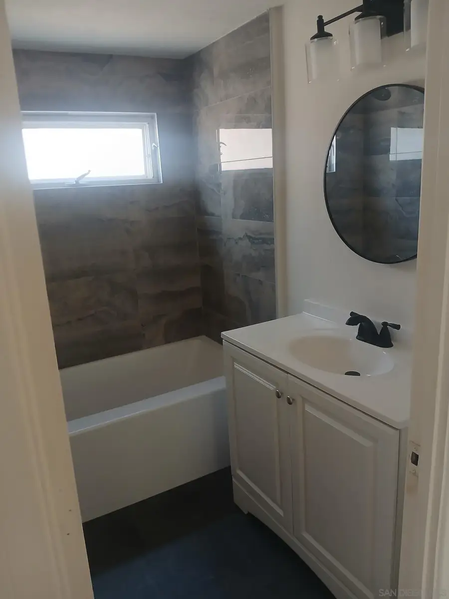 2530 Cherimoya, Vista, CA 92084 - #2