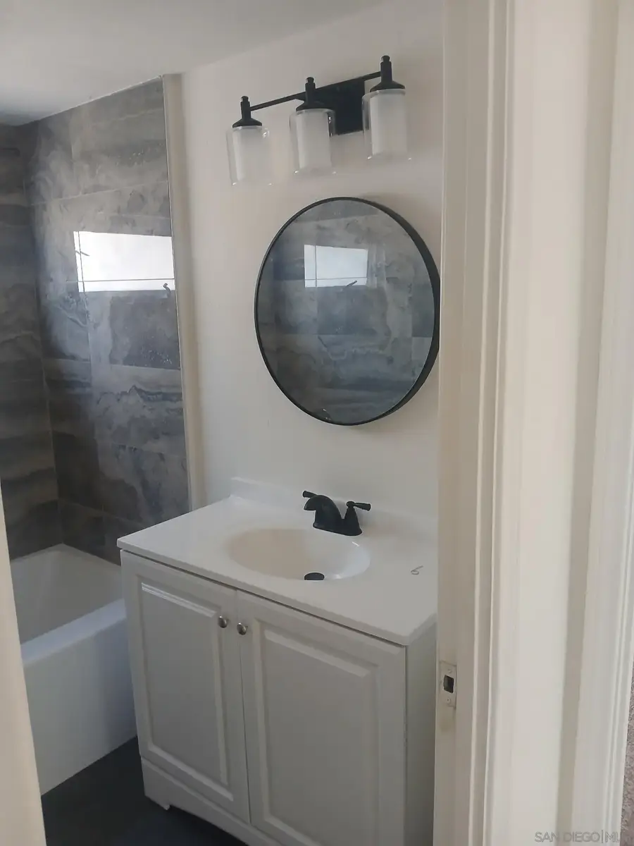 2530 Cherimoya, Vista, CA 92084 - #3
