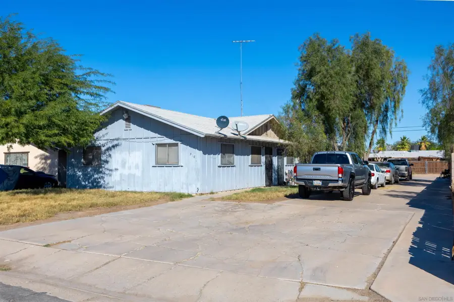 316 W Barbara Street, Calipatria, CA 92233 - #3