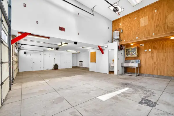 296 East Lane, El Cajon, CA 92021