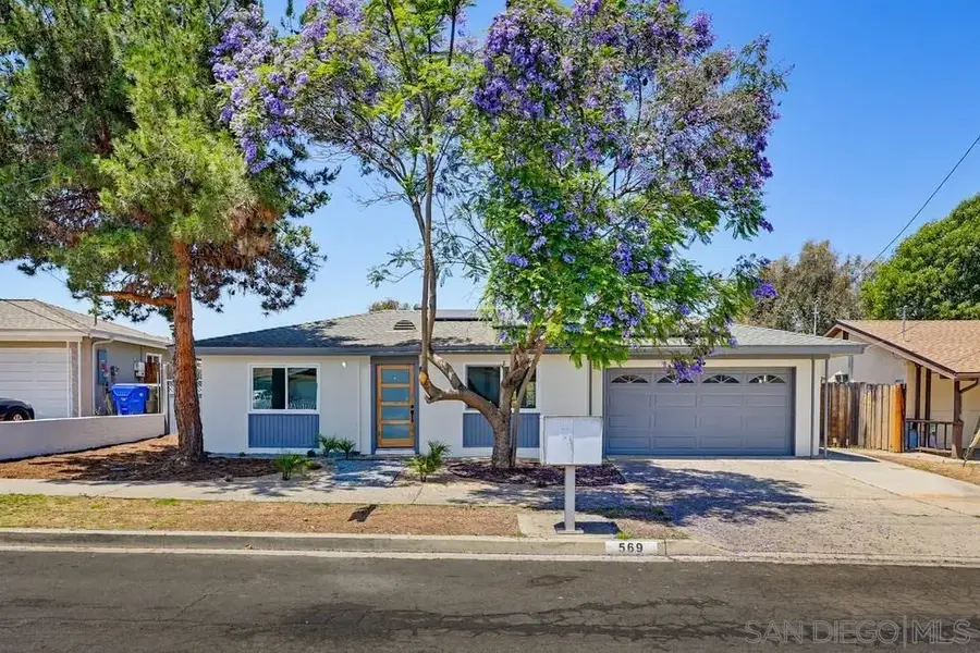 569 Gold Dr, Oceanside, CA 92057 - #2