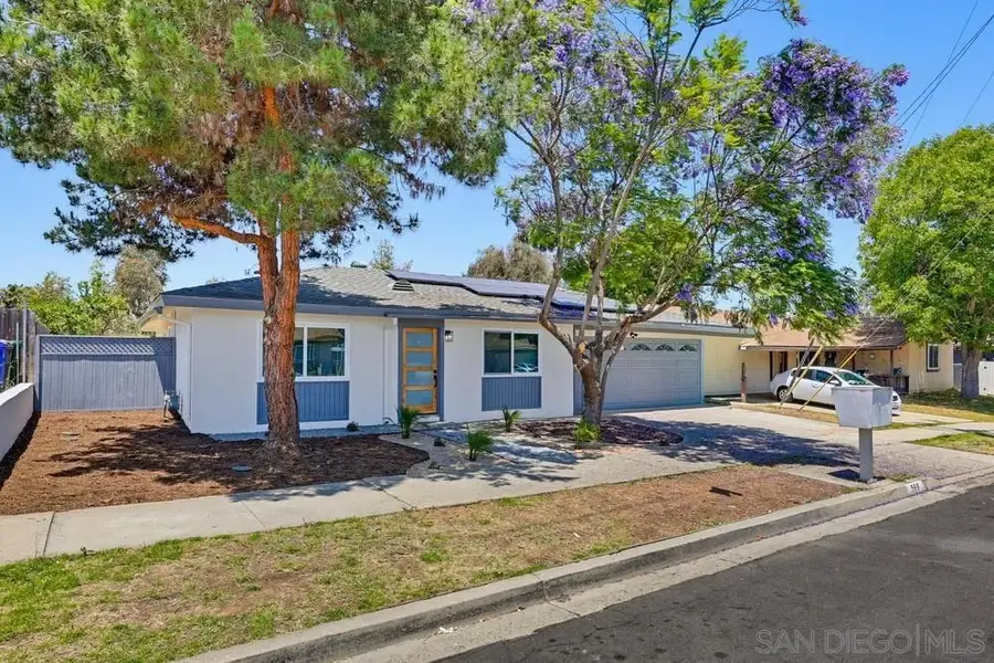 569 Gold Dr, Oceanside, CA 92057 - #3