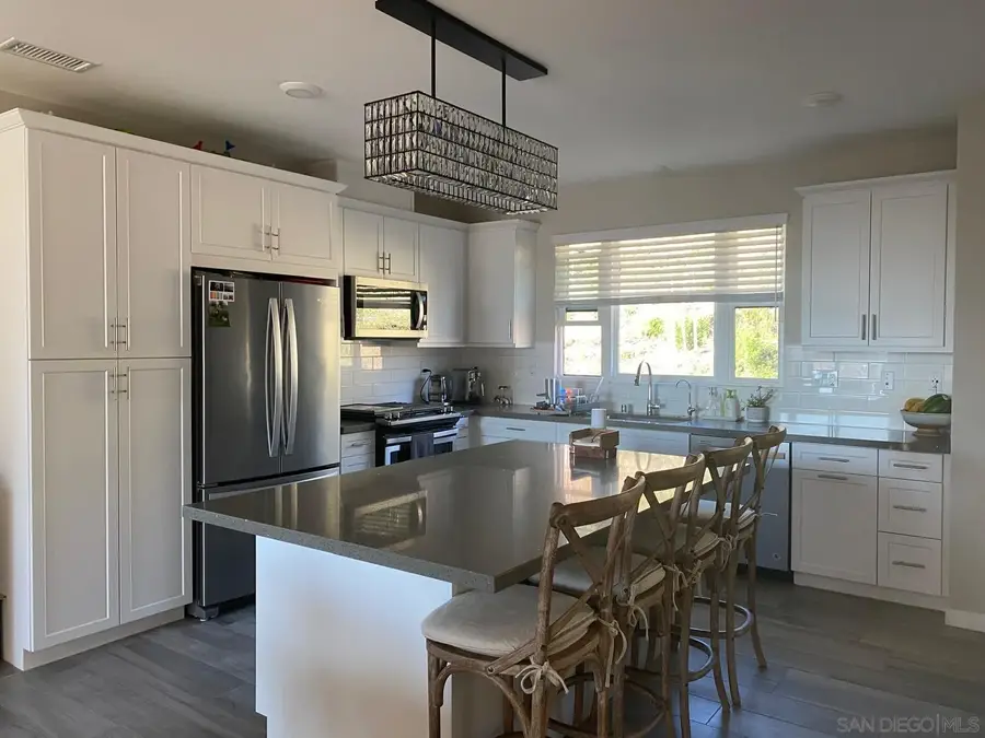 2836 Via Alta, San Diego, CA 92108 - #3