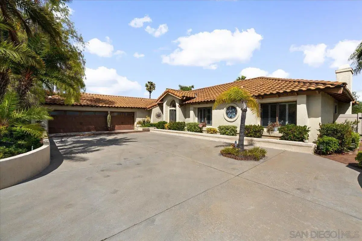 328 Montecito Gln, Escondido, CA 92025 - #1