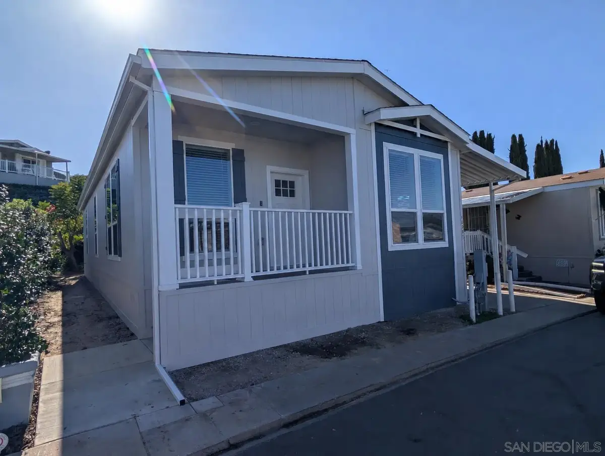 4898 1/2 Old Cliffs Rd, San Diego, CA 92120 - #1
